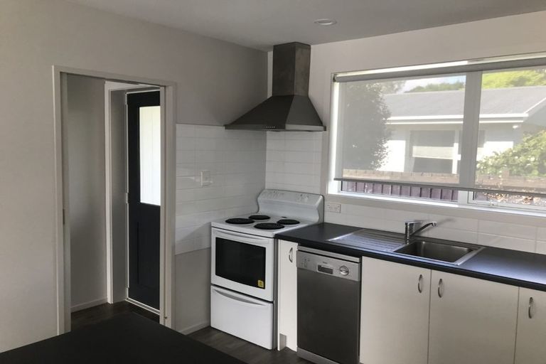 Photo of property in 2/145 Grahams Road, Burnside, Christchurch, 8053