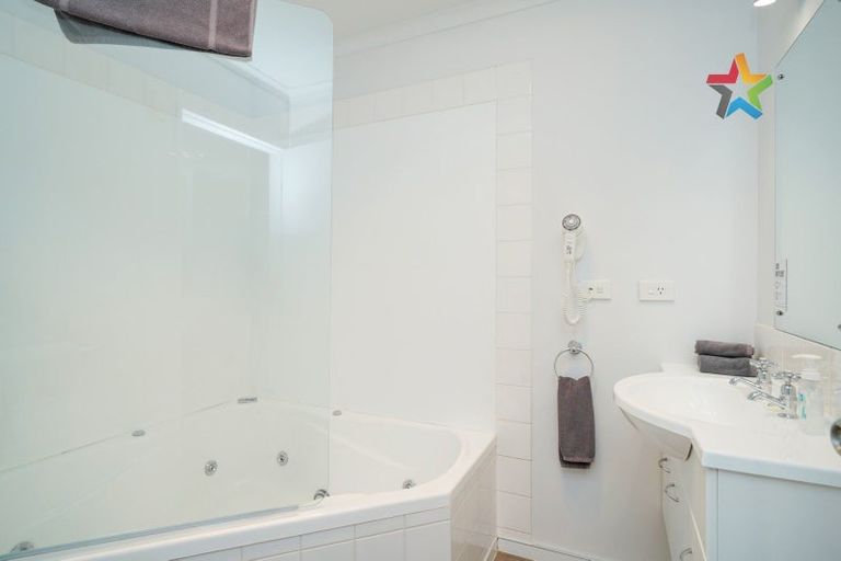 Photo of property in 8a-d Camden Street, Turnbull Thomson Park, Invercargill, 9810