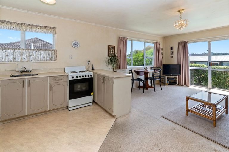 Photo of property in 2/2 Palm Court Drive, Glen Eden, Auckland, 0602