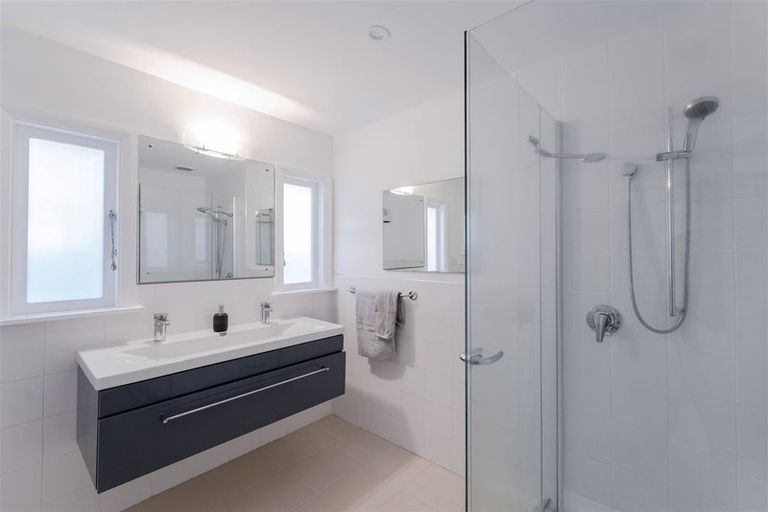 Photo of property in 2 Colwyn Street, Bryndwr, Christchurch, 8053