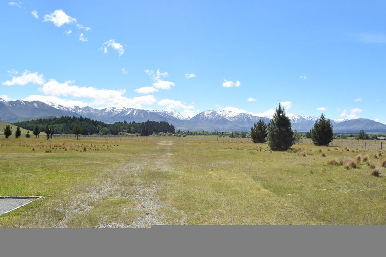 Photo of property in 100 Boundary Terrace, Twizel, 7999