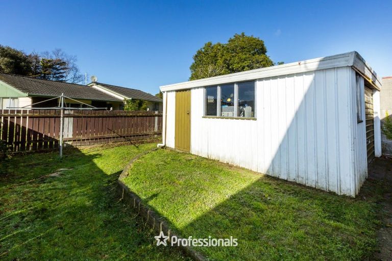 Photo of property in 2/6 Indiana Grove, Totara Park, Upper Hutt, 5018