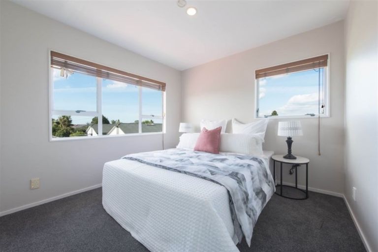 Photo of property in 313 Hobsonville Road, Hobsonville, Auckland, 0618