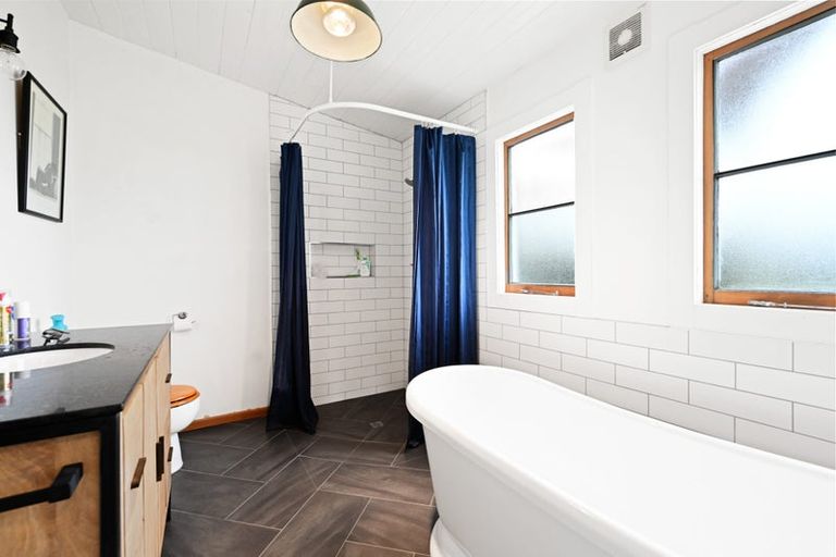 Photo of property in 14 Pukeko Street, Frankton, Hamilton, 3204