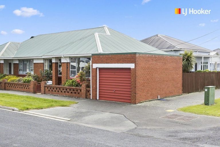 Photo of property in 7b Dalgety Street, Saint Kilda, Dunedin, 9012