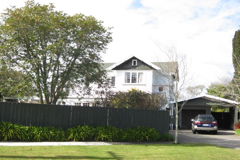 Photo of property in 18 Shortland Street, Lower Vogeltown, New Plymouth, 4310