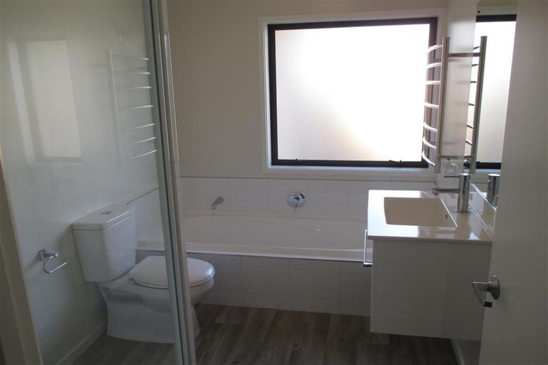 Photo of property in 11 Koareare Avenue, Halswell, Christchurch, 8025