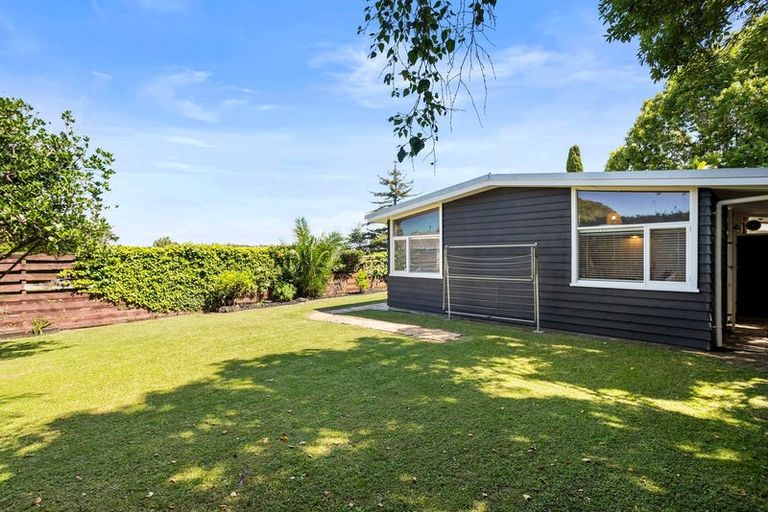 Photo of property in 4 Gladys Avenue, Glenfield, Auckland, 0629