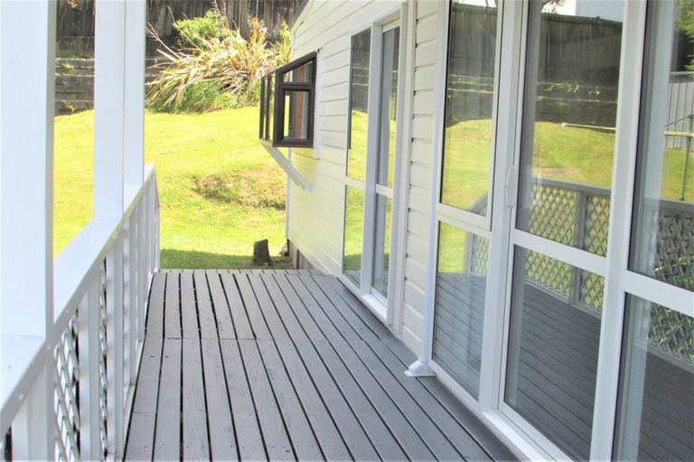 Photo of property in 67 Percy Dyett Drive, Karori, Wellington, 6012