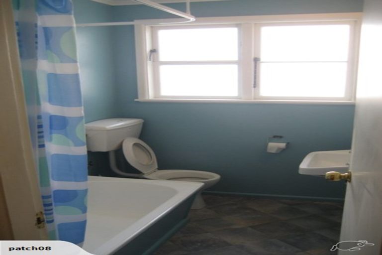 Photo of property in 13-15 Gillespie Street, Taita, Lower Hutt, 5011