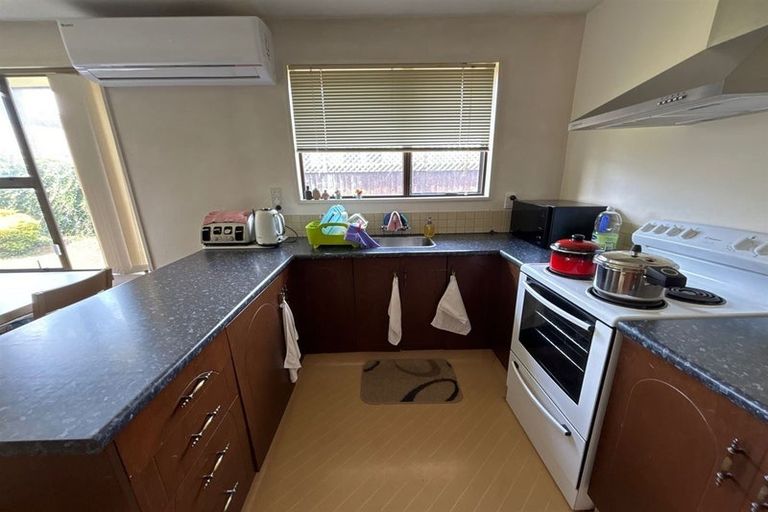 Photo of property in 20a Aorangi Road, Bryndwr, Christchurch, 8053