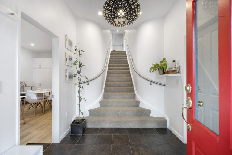 Photo of property in 203 Muritai Road, Eastbourne, Lower Hutt, 5013