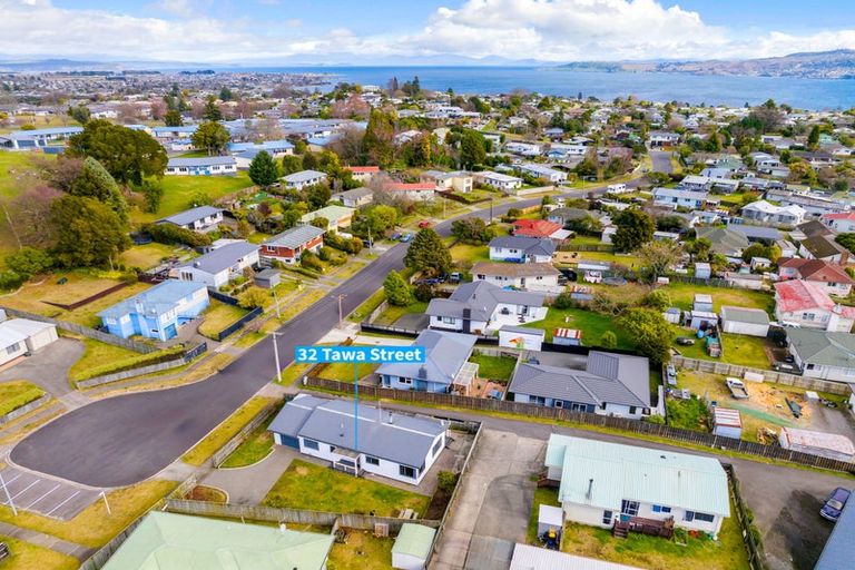 Photo of property in 32 Tawa Street, Hilltop, Taupo, 3330