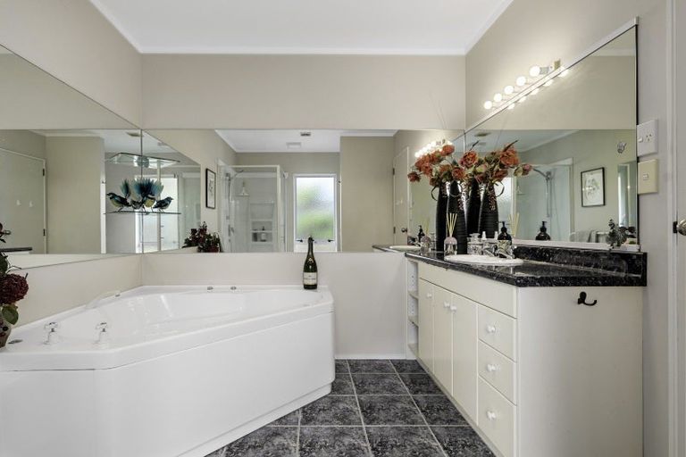 Photo of property in 4 Adrine Lane, Ohauiti, Tauranga, 3173