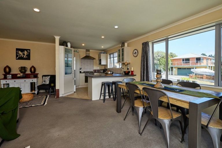 Photo of property in 4 Fyffe Avenue, Kaikoura, 7300