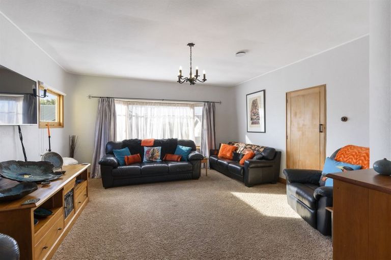 Photo of property in 103 Weraroa Road, Levin, 5510