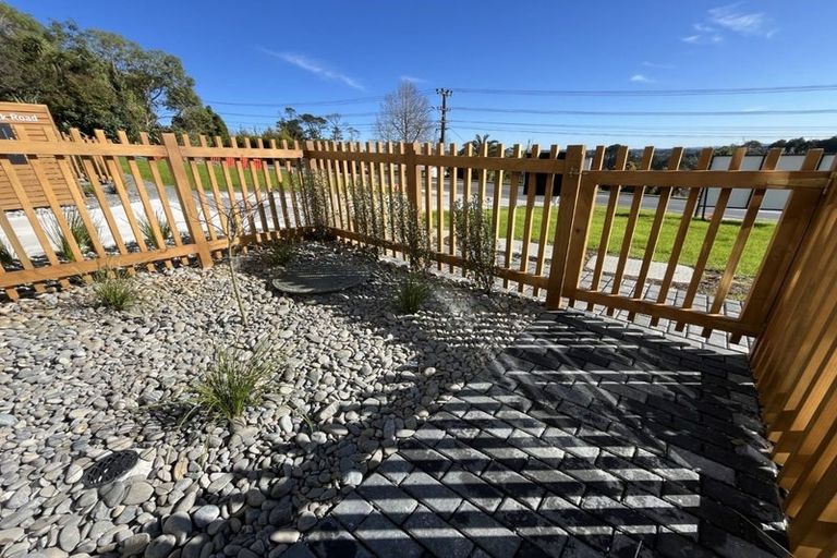 Photo of property in 455c Don Buck Road, Massey, Auckland, 0614