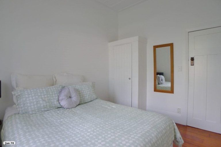 Photo of property in 29 Stafford Road, Northcote Point, Auckland, 0627