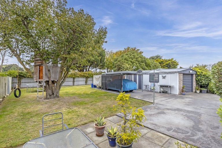 Photo of property in 32 Damien Place, Bromley, Christchurch, 8062