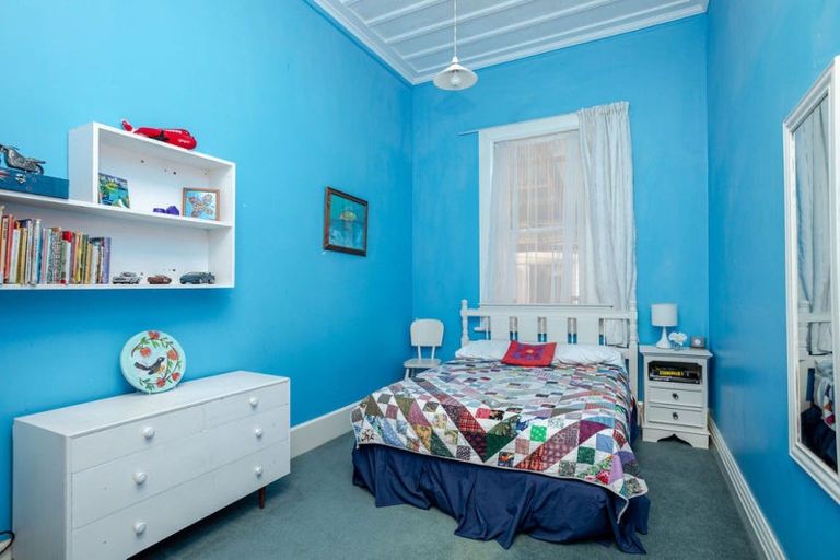 Photo of property in 18 Albert Street, Dannevirke, 4930