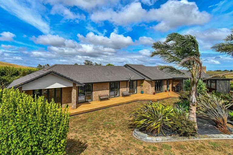 Photo of property in 7 Fausett Road, Ararimu, Drury, 2579