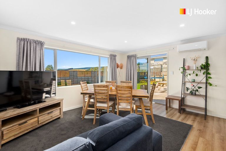 Photo of property in 19 Paterson Road, Mosgiel, 9092