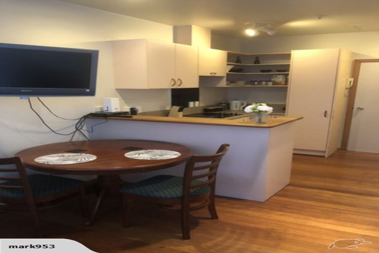 Photo of property in Terrace Tower Apartments, 3c/126 The Terrace, Wellington Central, Wellington, 6011