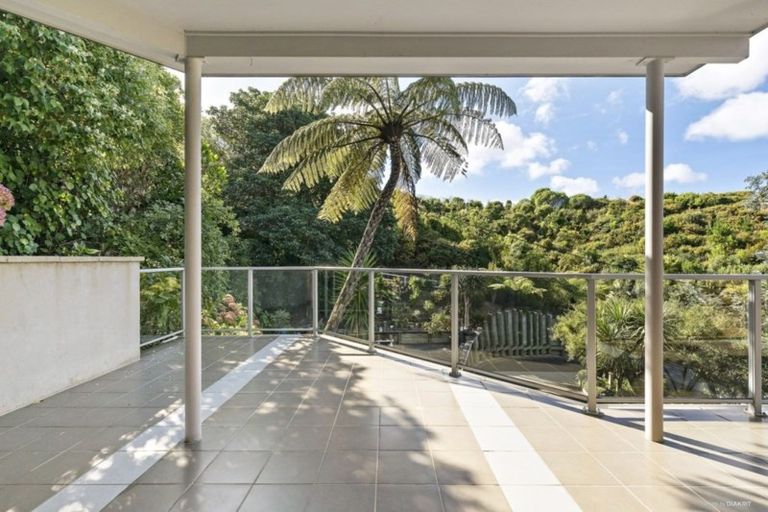 Photo of property in 35 Finnimore Terrace, Vogeltown, Wellington, 6021