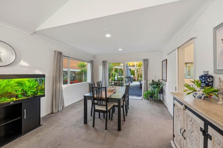 Photo of property in 136 Kilkenny Drive, East Tamaki Heights, Auckland, 2016