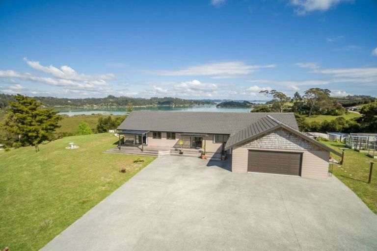 Photo of property in 6 Tikitiki Lane, Russell, 0272