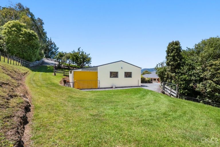 Photo of property in 8a Garrett Place, Riverstone Terraces, Upper Hutt, 5018