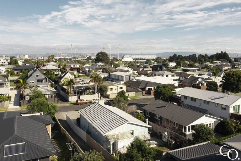 Photo of property in 49b Valley Road, Mount Maunganui, 3116