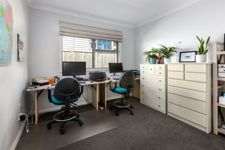 Photo of property in 36 John Burke Drive, Aotea, Porirua, 5024