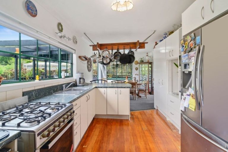 Photo of property in 46 Mountain Road, Western Heights, Rotorua, 3015