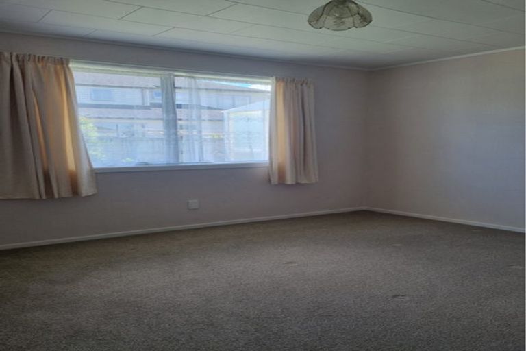 Photo of property in 1/13 Studfall Street, Pakuranga Heights, Auckland, 2010