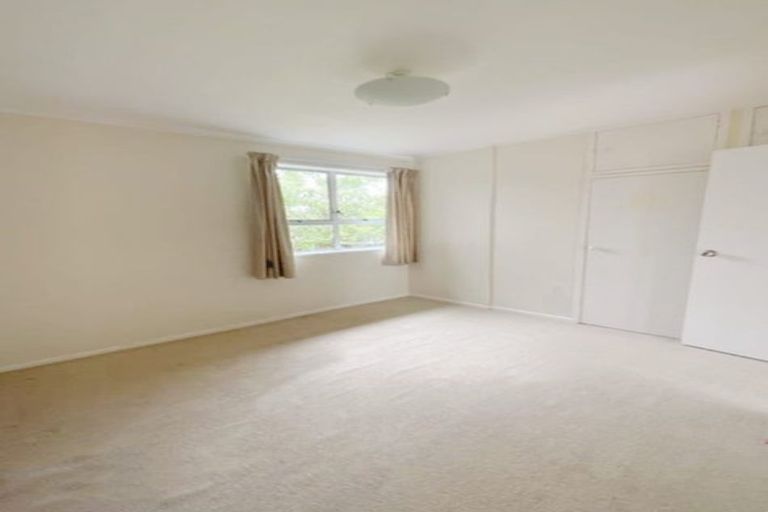 Photo of property in 3 Reelick Avenue, Pakuranga Heights, Auckland, 2010
