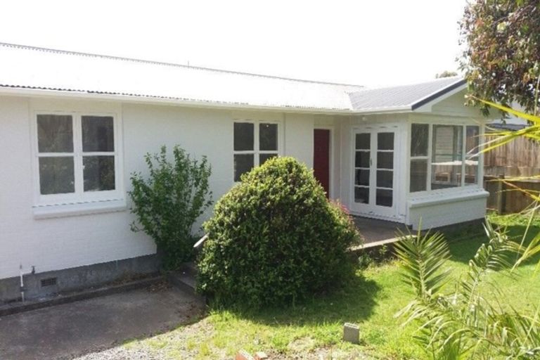 Photo of property in 9 Winton Street, Paraparaumu Beach, Paraparaumu, 5032