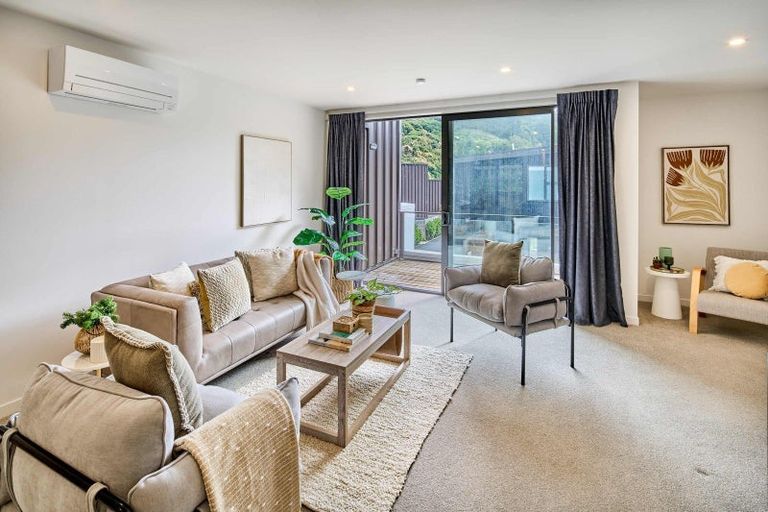 Photo of property in 21 Rua Kai Way, Brooklyn, Wellington, 6021
