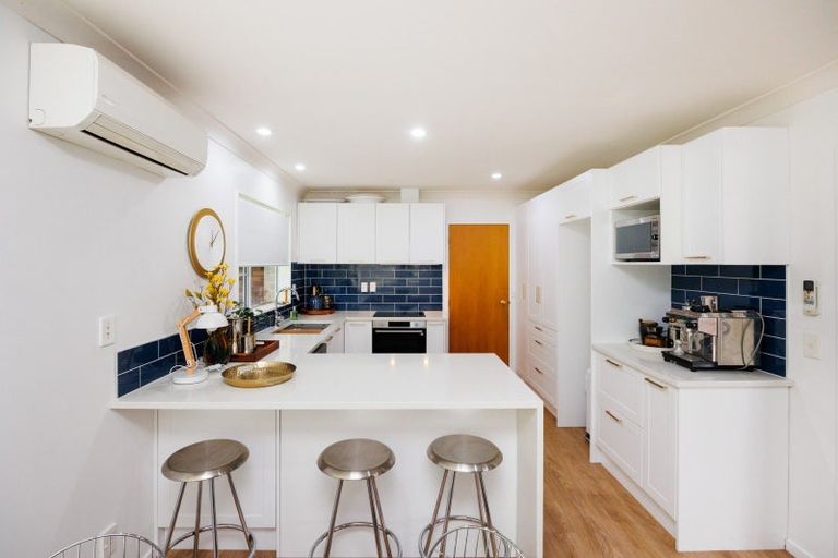 Photo of property in 3a Churchill Avenue, Hokowhitu, Palmerston North, 4410