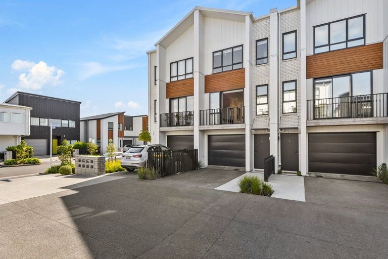 Photo of property in 3 Patrol Lane, Hobsonville, Auckland, 0616