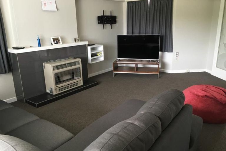 Photo of property in 27 Trafalgar Street, Westown, New Plymouth, 4310