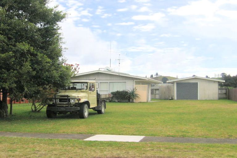 Photo of property in 105 Mark Street, Whangamata, 3620