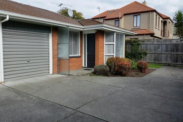 Photo of property in 2/11a Bennett Street, St Albans, Christchurch, 8052