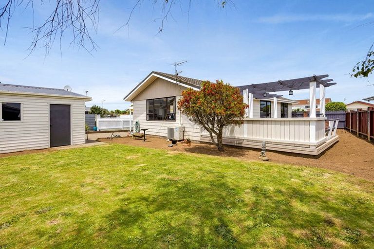 Photo of property in 13 Manuka Place, Hawera, 4610