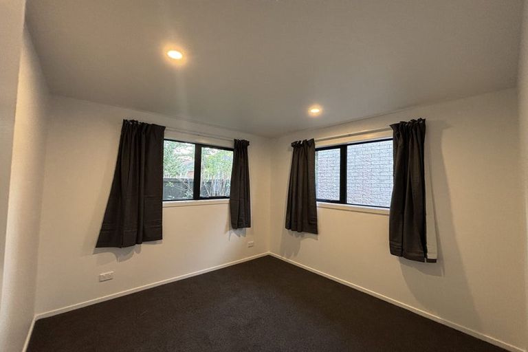 Photo of property in 5 Haslett Place, Upper Riccarton, Christchurch, 8041