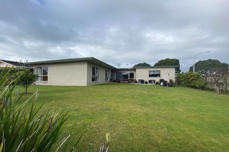 Photo of property in 1 Sarten Street, Waitara, 4320