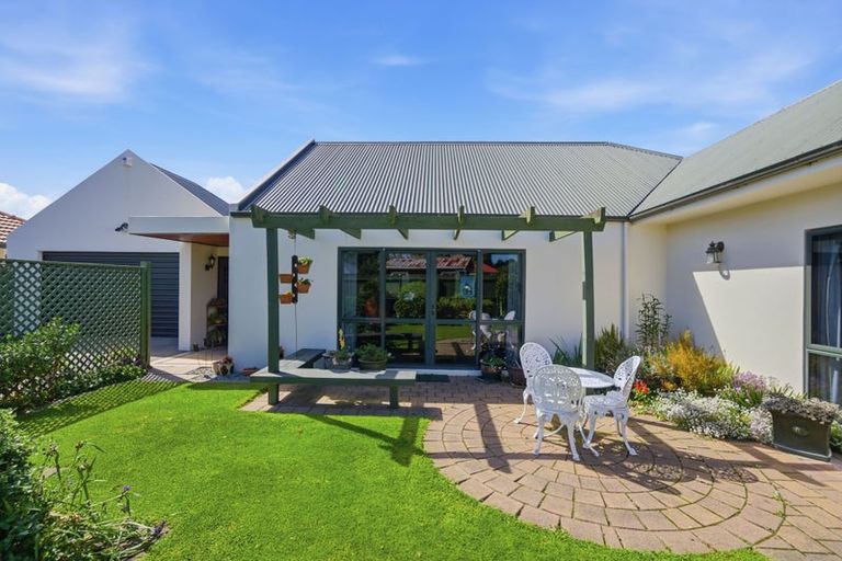 Photo of property in 2/139 Maidstone Road, Ilam, Christchurch, 8041