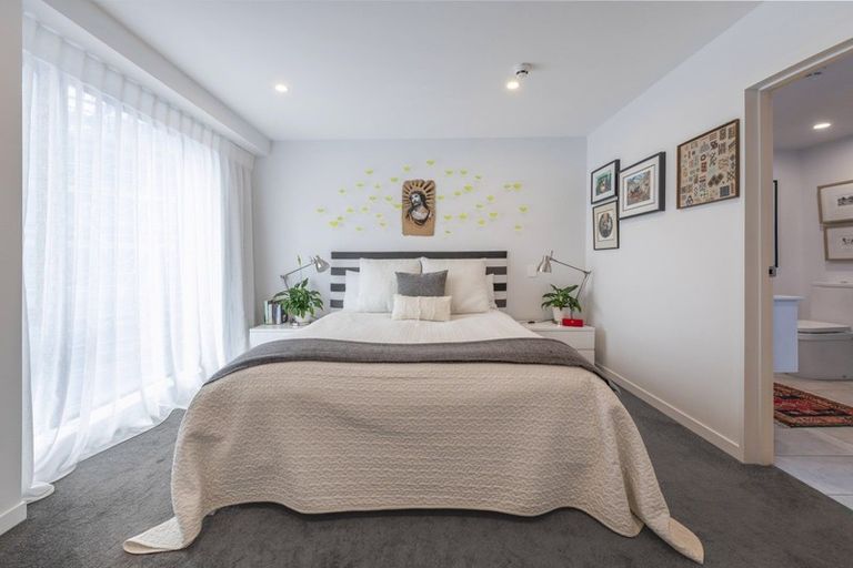 Photo of property in Vsp Nothern Tower, 1303/166 Victoria Street, Te Aro, Wellington, 6011