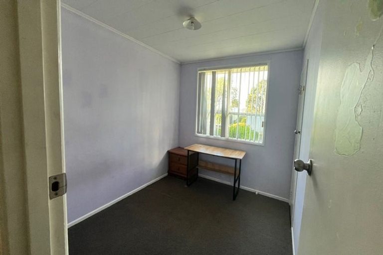 Photo of property in 43 Sandbrook Avenue, Otara, Auckland, 2023