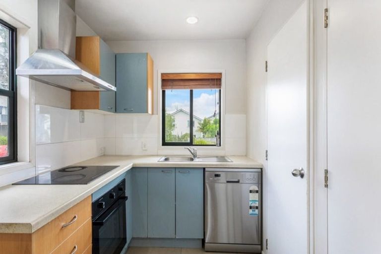 Photo of property in 2626/10 John Jennings Drive, Oteha, Auckland, 0632